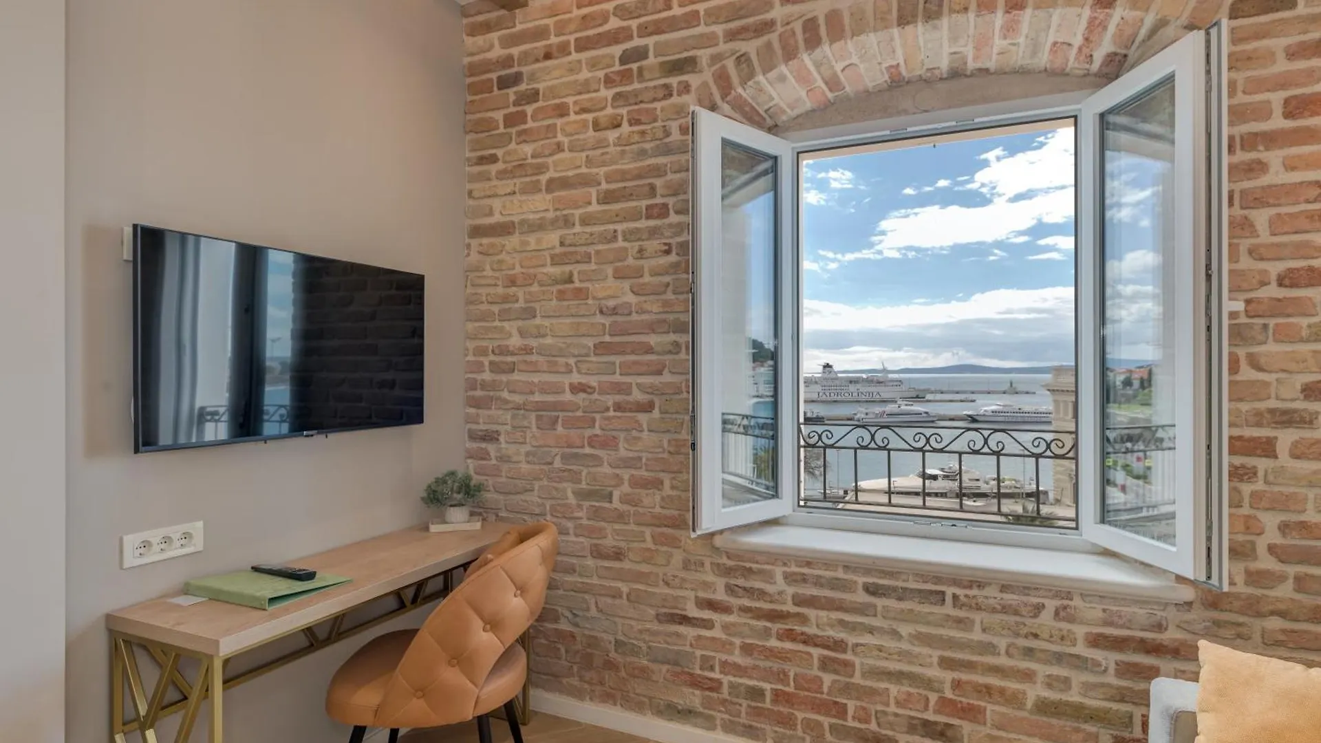 Grand Palace Luxury Retreat - Tale Of The Sea Split Croatia