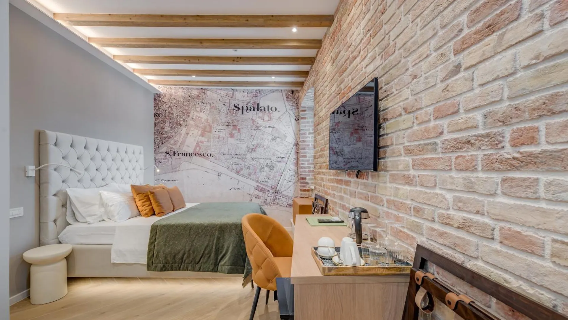 Grand Palace Luxury Retreat - Tale Of The Sea Split Guest house