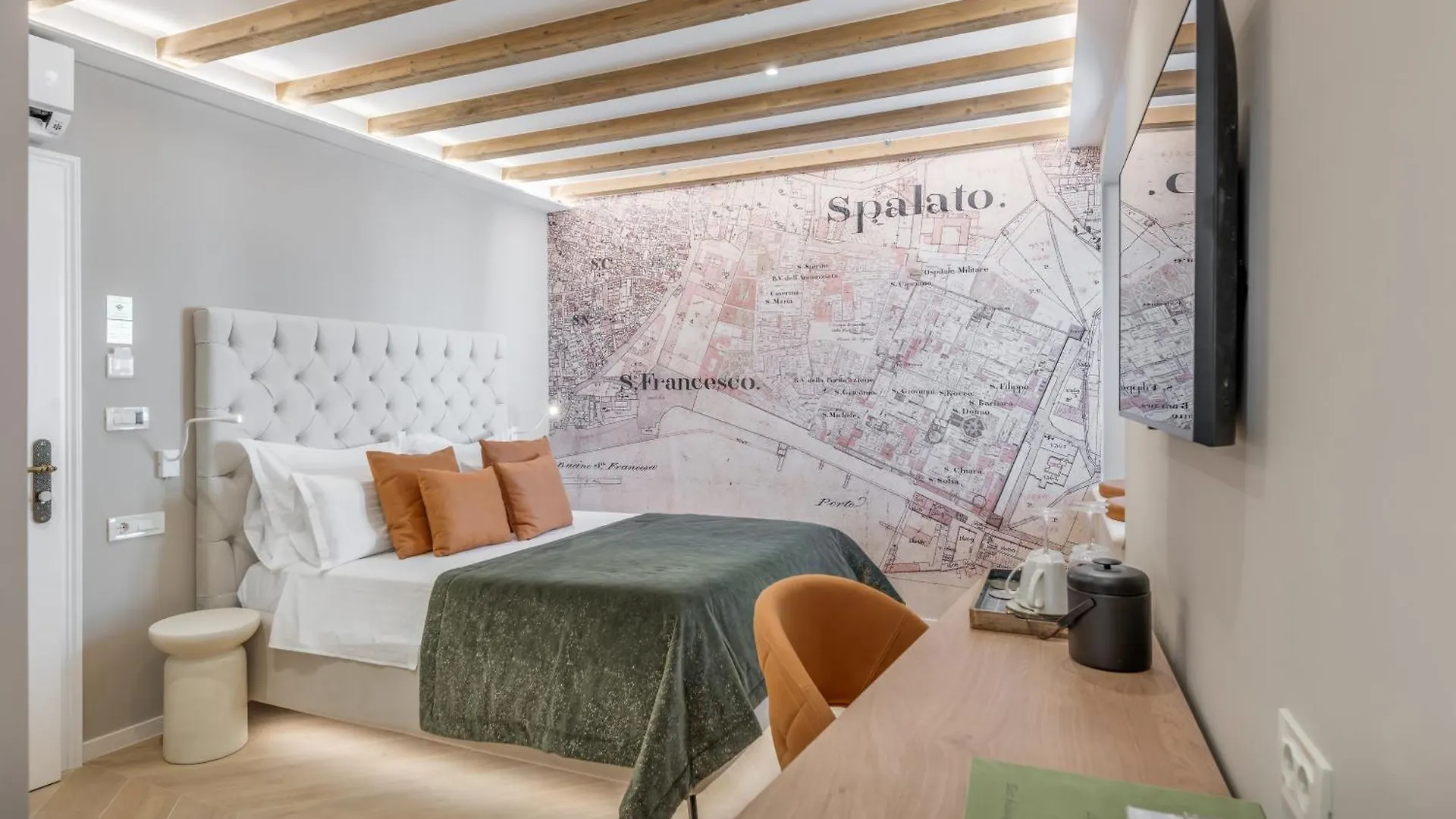 Grand Palace Luxury Retreat - Tale Of The Sea Split Guest house